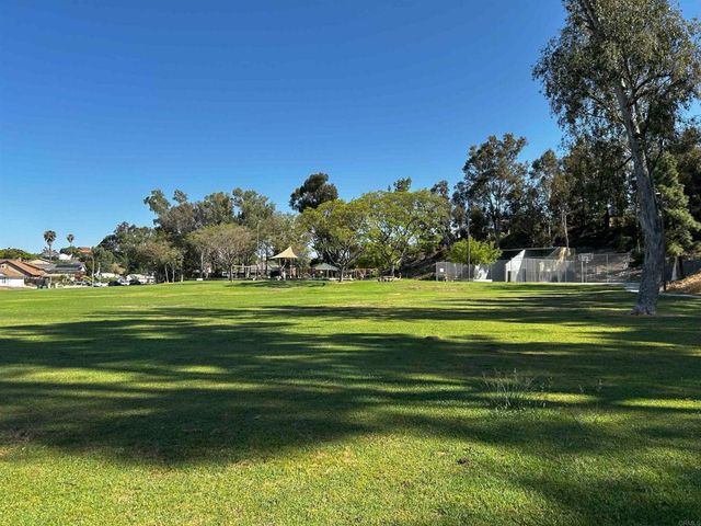 15576 Paseo Ajanta, San Diego, CA 92129