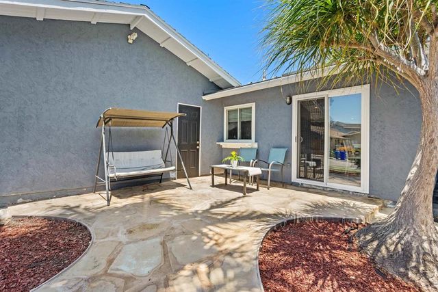 15576 Paseo Ajanta, San Diego, CA 92129