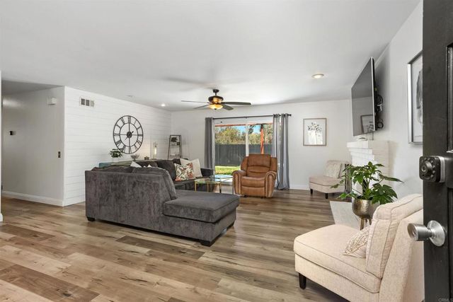 15576 Paseo Ajanta, San Diego, CA 92129