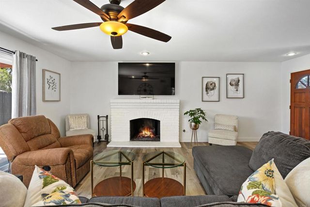 15576 Paseo Ajanta, San Diego, CA 92129