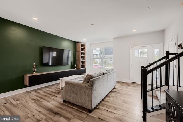 7853 BLUELICK RUN RD, Baltimore, MD 21244