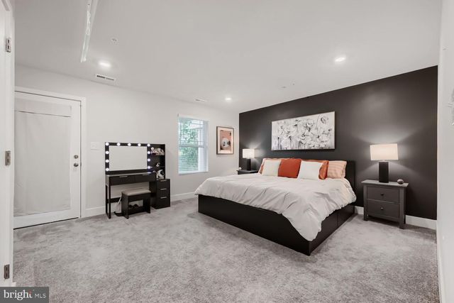 7853 BLUELICK RUN RD, Baltimore, MD 21244