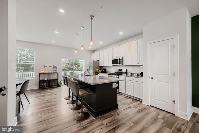 7853 BLUELICK RUN RD, Baltimore, MD 21244