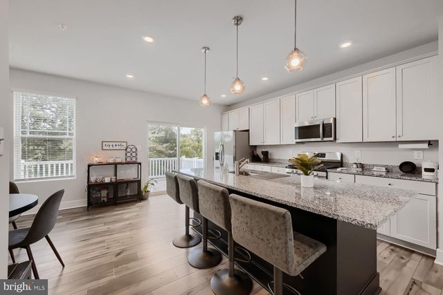 7853 BLUELICK RUN RD, Baltimore, MD 21244