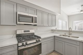 4811 Black Bear Road 201, Las Vegas, NV 89149