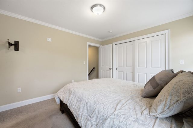 25 Riverside Dr. 25, Lakeville, MA 02347