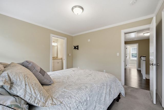 25 Riverside Dr. 25, Lakeville, MA 02347