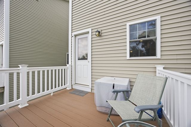 25 Riverside Dr. 25, Lakeville, MA 02347