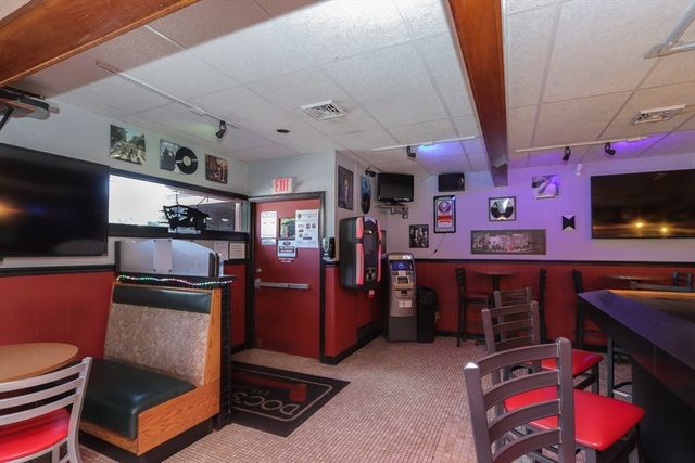 1264 Granby Rd, Chicopee, MA 01020