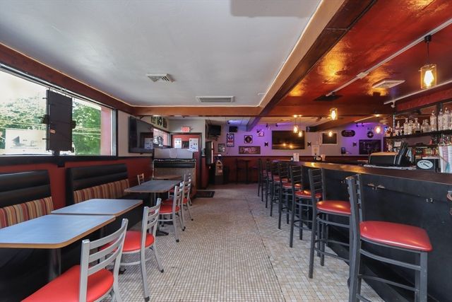 1264 Granby Rd, Chicopee, MA 01020