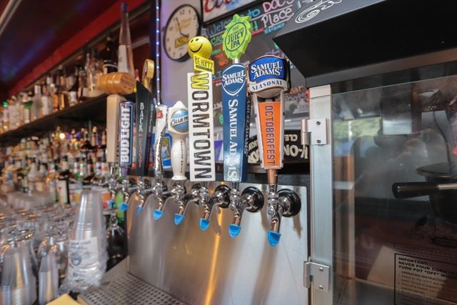 1264 Granby Rd, Chicopee, MA 01020