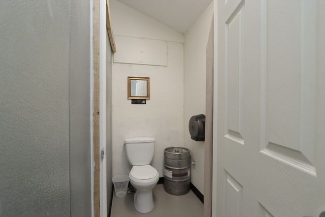 1264 Granby Rd, Chicopee, MA 01020