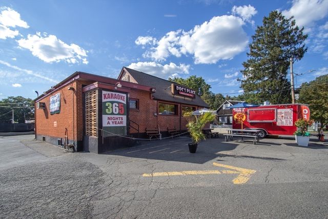 1264 Granby Rd, Chicopee, MA 01020
