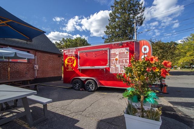 1264 Granby Rd, Chicopee, MA 01020