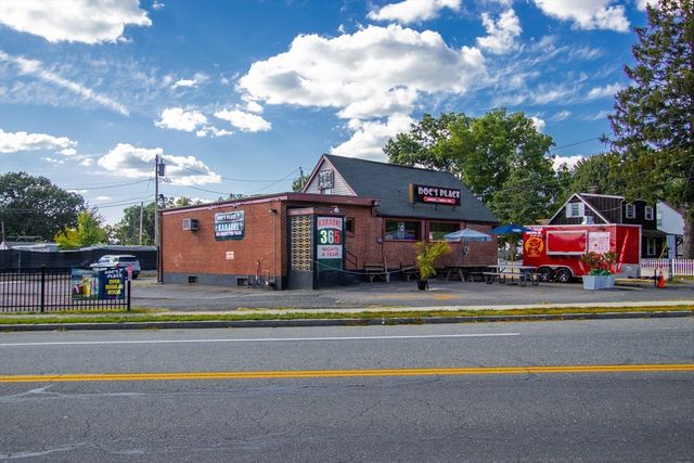 1264 Granby Rd, Chicopee, MA 01020