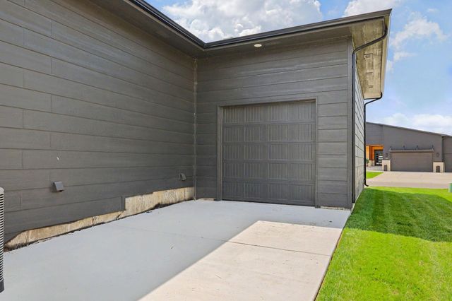 2591 N Doris Court, Wichita, KS 67205