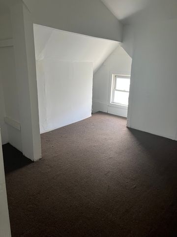7225 S Princeton Avenue, Chicago, IL 60621