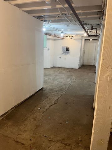 7225 S Princeton Avenue, Chicago, IL 60621