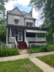 7225 S Princeton Avenue, Chicago, IL 60621