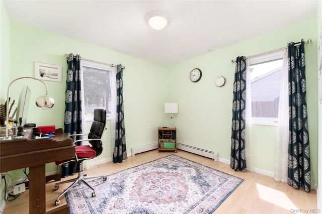 4 Shelley Court, Middle Island, NY 11953