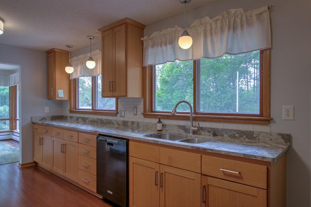 2755 Holly Street S, Cambridge, MN 55008