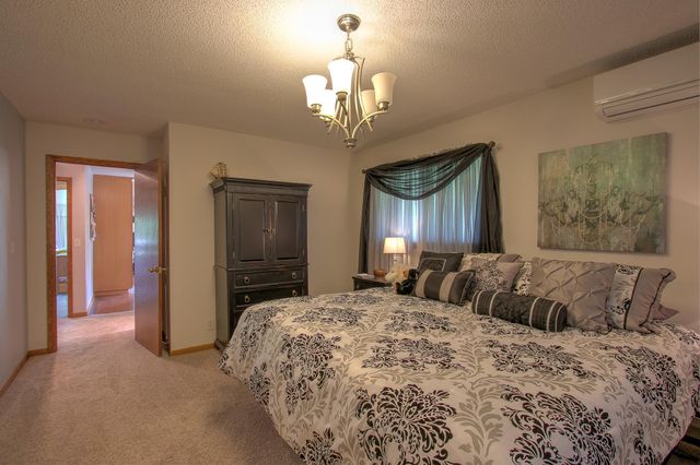 2755 Holly Street S, Cambridge, MN 55008