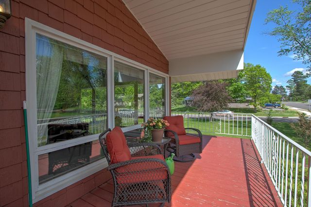 2755 Holly Street S, Cambridge, MN 55008