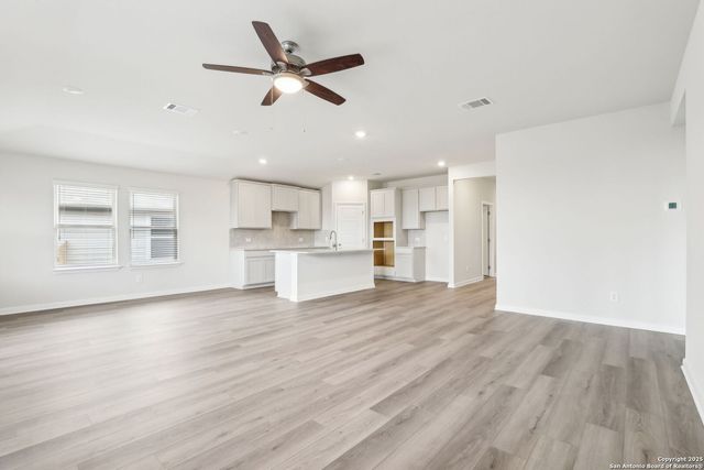 112 Shelton Pass, Cibolo, TX 78108