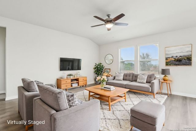 112 Shelton Pass, Cibolo, TX 78108