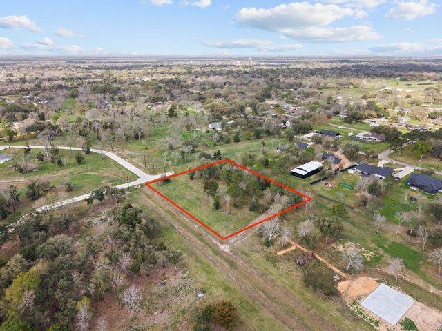 2603 Whispering Pine Drive, Alvin, TX 77511