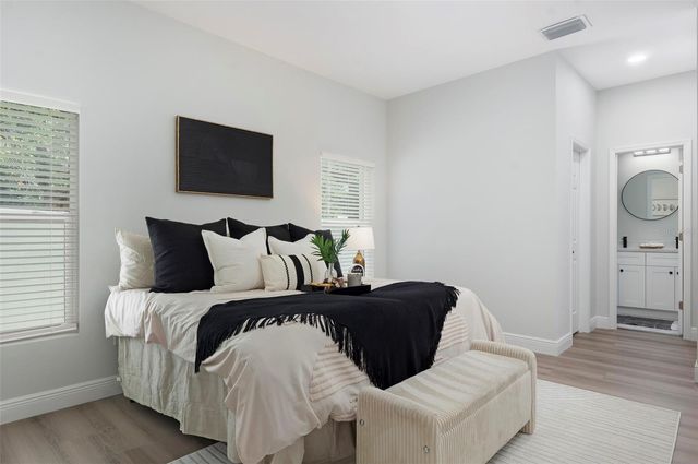 1934 AUBURN STREET S, St Petersburg, FL 33712