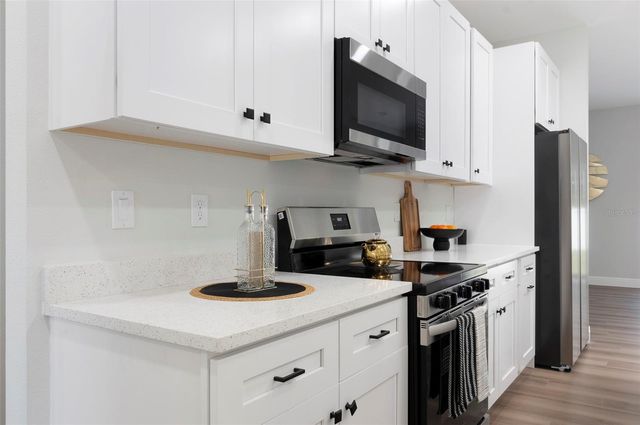 1934 AUBURN STREET S, St Petersburg, FL 33712