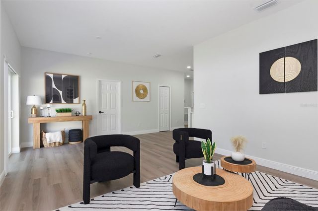 1934 AUBURN STREET S, St Petersburg, FL 33712