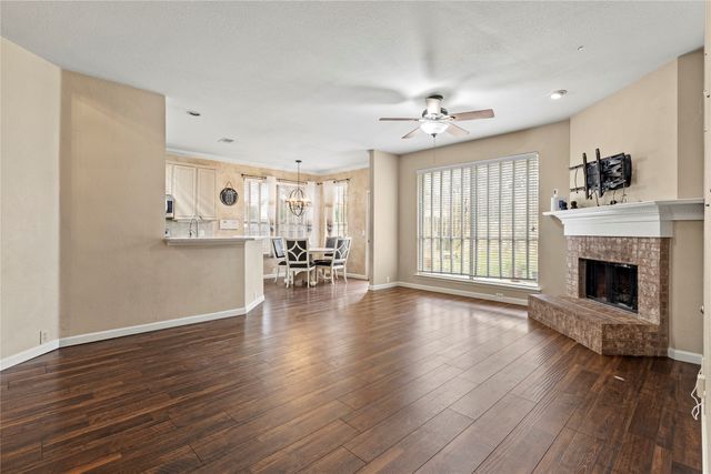 3813 Oak Leaf Lane, Bedford, TX 76021