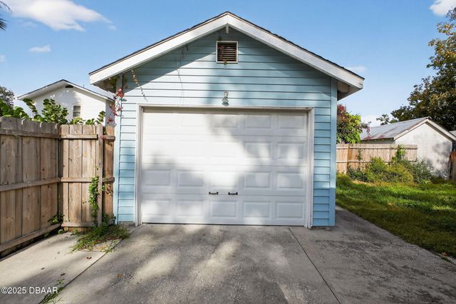 146 Kingston Avenue, Daytona Beach, FL 32114