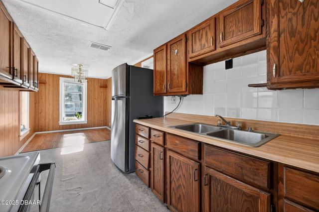 146 Kingston Avenue, Daytona Beach, FL 32114