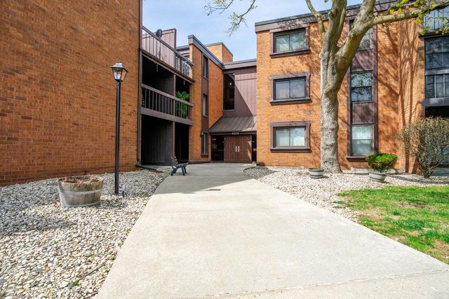4215 N 100th STREET #302, Milwaukee, WI 53222