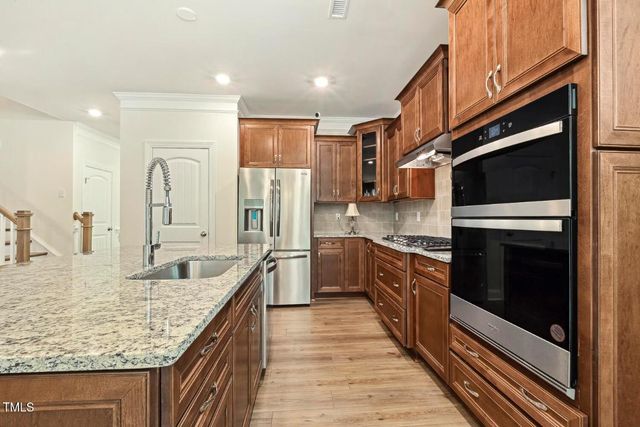 605 Hampton Crest Court, Fuquay Varina, NC 27526