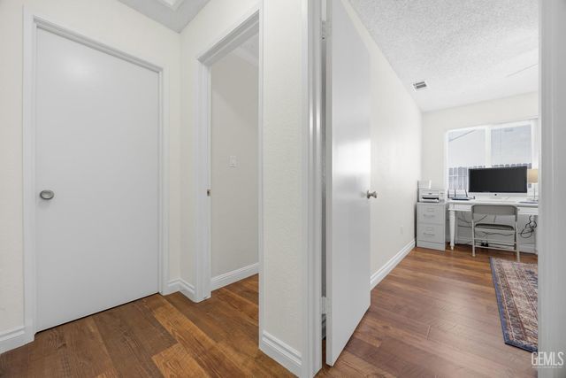 3716 Piedmont Avenue, Bakersfield, CA 93312