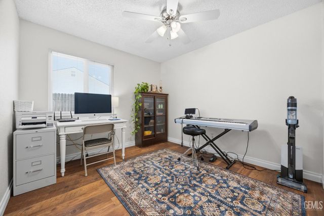 3716 Piedmont Avenue, Bakersfield, CA 93312