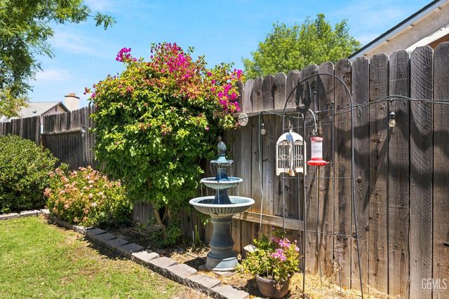 3716 Piedmont Avenue, Bakersfield, CA 93312