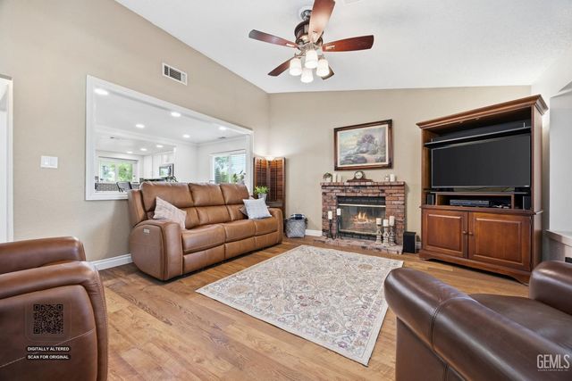 3716 Piedmont Avenue, Bakersfield, CA 93312