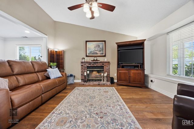 3716 Piedmont Avenue, Bakersfield, CA 93312