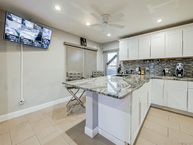 13912 Woodmont Avenue, Detroit, MI 48227