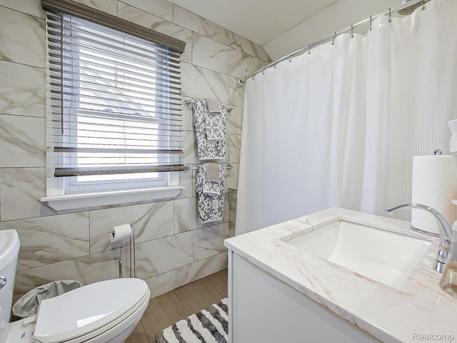 13912 Woodmont Avenue, Detroit, MI 48227