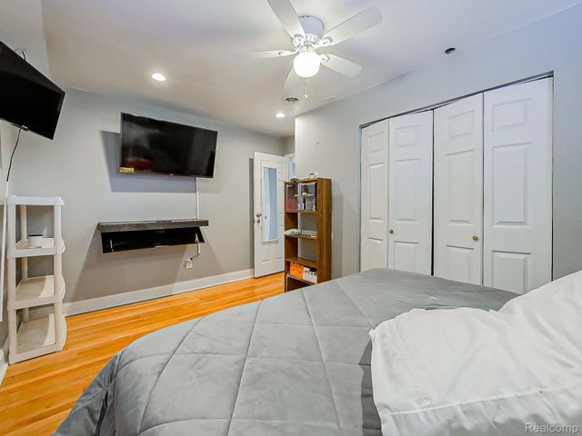 13912 Woodmont Avenue, Detroit, MI 48227