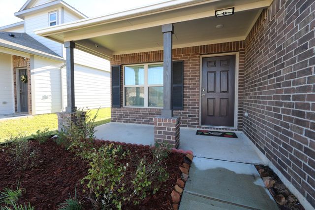 328 Cumberland Forest Drive, Magnolia, TX 77354