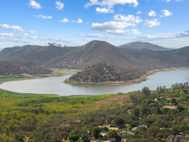 9704 Del Dios Highway, Escondido, CA 92029