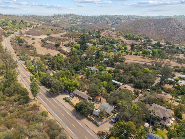 9704 Del Dios Highway, Escondido, CA 92029
