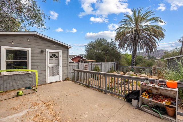9704 Del Dios Highway, Escondido, CA 92029
